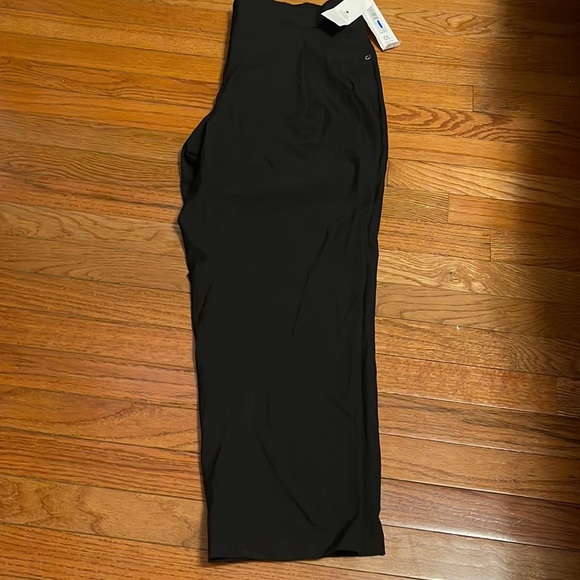 Calvin Klein Performance Sports Wear - Picture 4 of 5